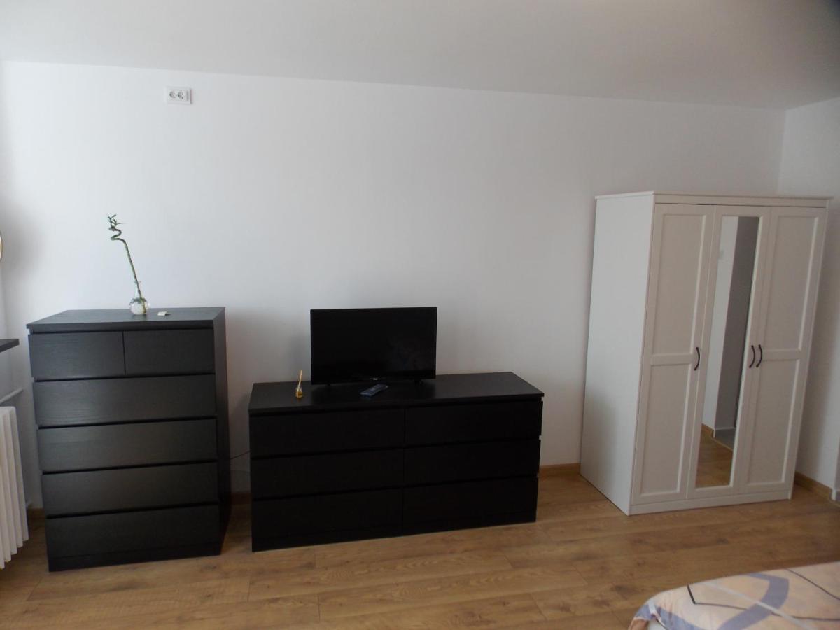 Garsoniera Moderna Apartment บูคาเรสต์ ภายนอก รูปภาพ