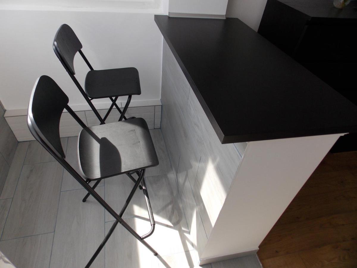 Garsoniera Moderna Apartment บูคาเรสต์ ภายนอก รูปภาพ